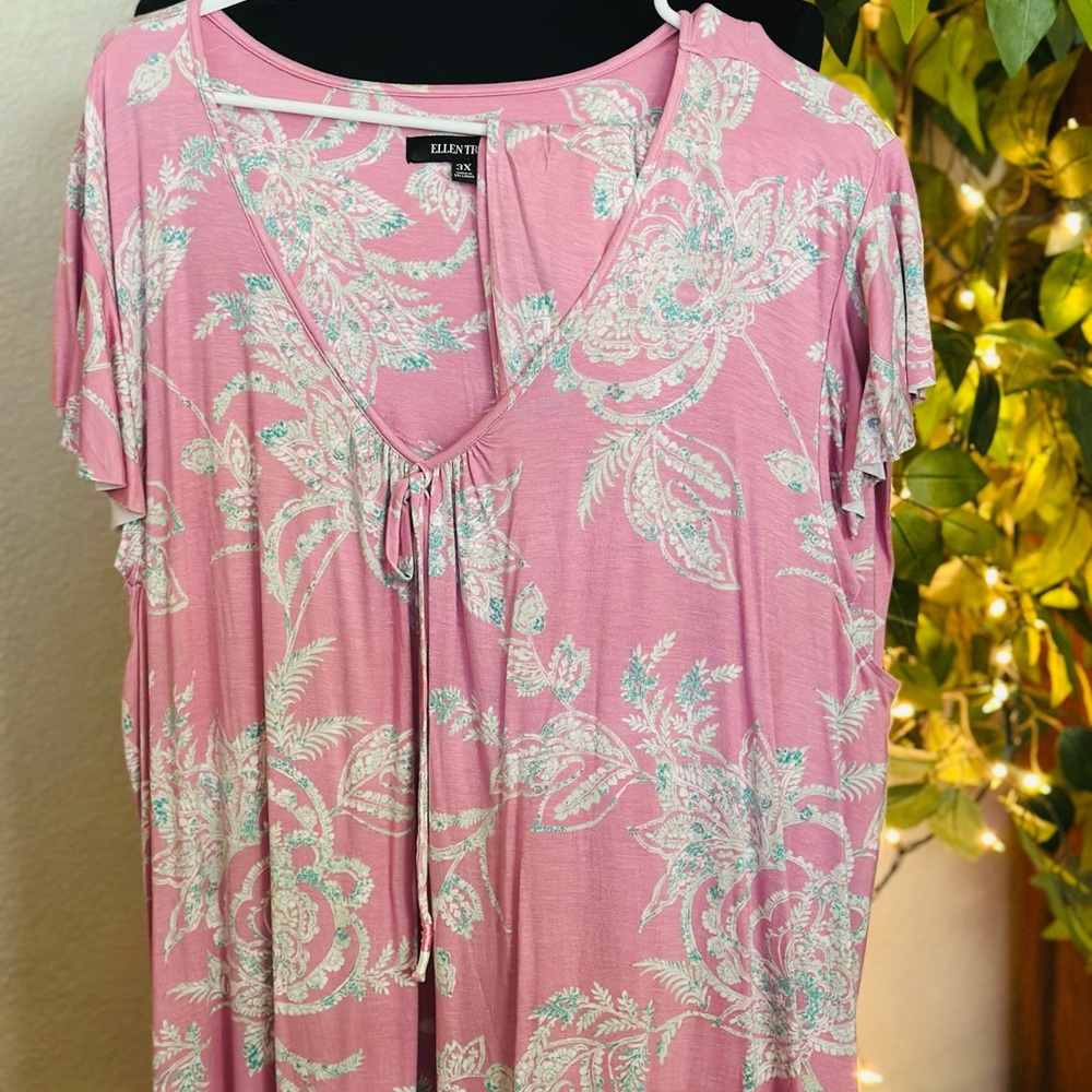 Women's Pink Floral Top